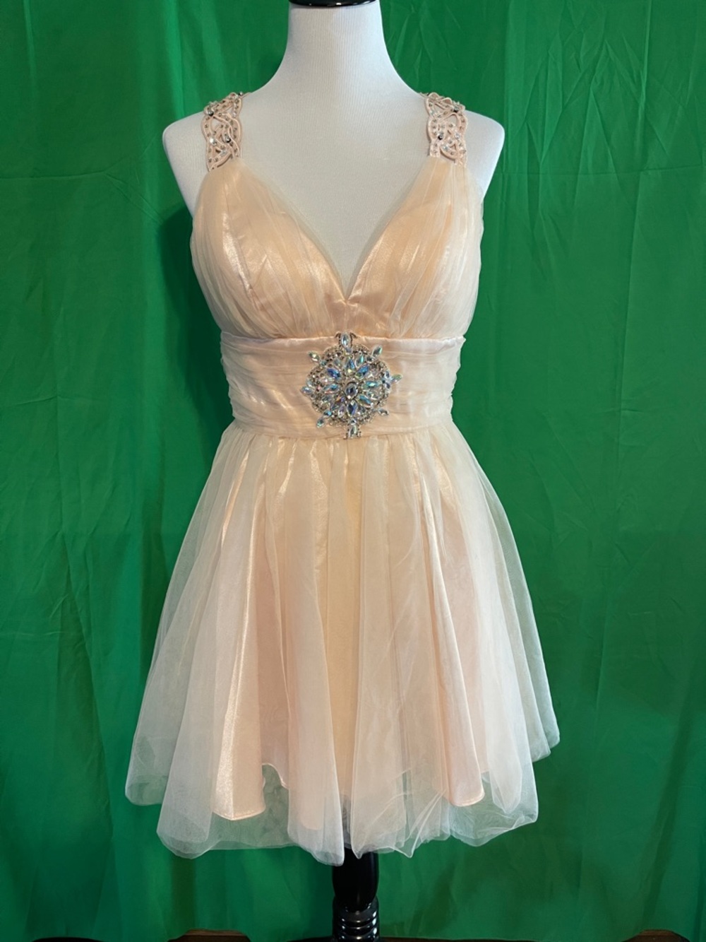 Sleeveless Champagne Beaded Waist Prom Dress